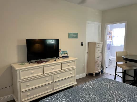 Jasmin Studio Apt 🌟on the Hyde Park, Sarasota, Florida