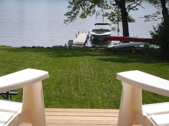 Waterfront Wolfeboro Bird House Cottage